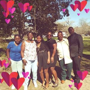 Meet your Posher, Lois